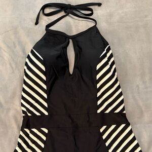 Chic Black and White Striped Women's One Piece Swimsuit